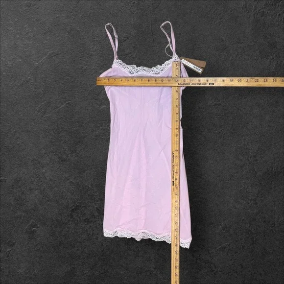 SKIMS Fits Everybody Lace Slip Dress Cherry Blossom Multi Size S - threedaughtersproperties.com SKIMS Fits Everybody Lace Slip Dress Cherry Blossom Multi Size S - threedaughtersproperties.com